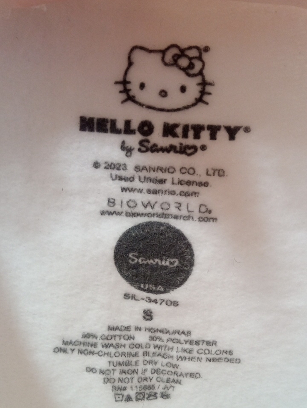 HELLO KITTY SANRIO SWEATSHIRT - Picture 4 of 6
